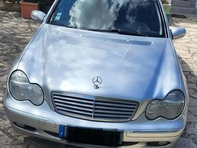 Occasion 2001 Mercedes C220 Berline | 3 250 €