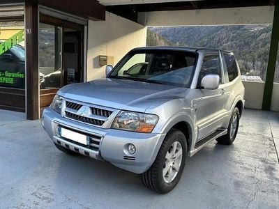 Argent Occasion 2005 Mitsubishi Pajero SUV | 13 900 €
