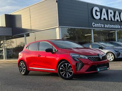 Rouge Occasion 2025 Renault Clio V Techno Berline | 20 860 € (Prix assez cher)