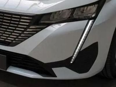 Blanc Nouvelle 2025 Peugeot 308 Allure Citadine | 26 290 € (Prix juste)