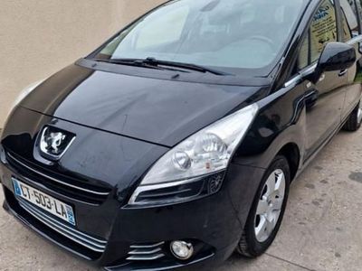 Noir Occasion 2013 Peugeot 5008 Style Monospace | 5 950 €