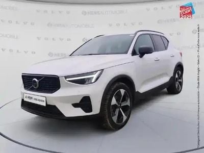 Blanc cristal métallisé Occasion 2025 Volvo XC40 Plus SUV | 36 999 €