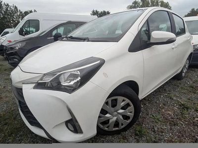 Blanc Occasion 2018 Toyota Yaris Business Edition Cabriolet | 9 480 €