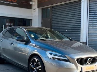 Occasion Volvo V40 Business Edition 121 ch (88 kW) 2019 Gris Berline