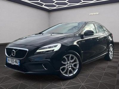 Noir Occasion 2017 Volvo V40 CC Plus Break | 14 999 €