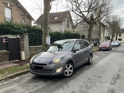 Occasion 2010 Renault Grand Scénic III Dynamique Monospace | 3 250 € (Bon prix)