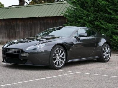 Argent Occasion 2011 Aston Martin Vantage Coupé | 78 500 €