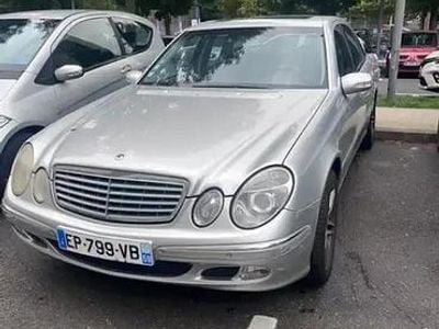 Argent Occasion 2002 Mercedes E220 Break | 1 800 €
