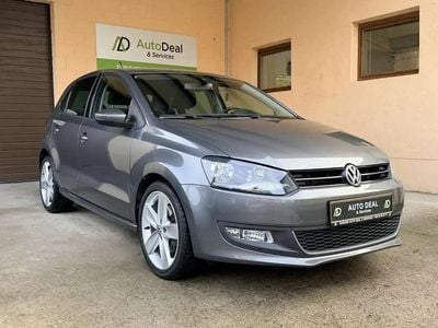 Gris Occasion 2013 VW Polo Highline Berline | 12 890 € (Prix assez cher)
