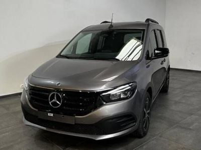 Mercedes EQT200