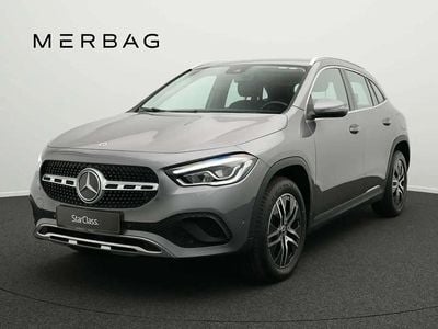 Mercedes GLA220
