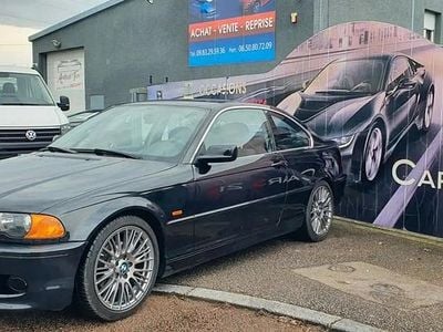 Noir Occasion 2001 BMW 325 Comfort Edition Berline | 11 000 €
