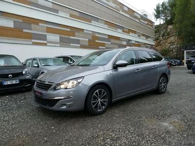 Gris Occasion 2015 Peugeot 308 Style Break | 7 990 € (Bon prix)