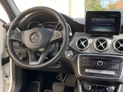 Mercedes GLA200