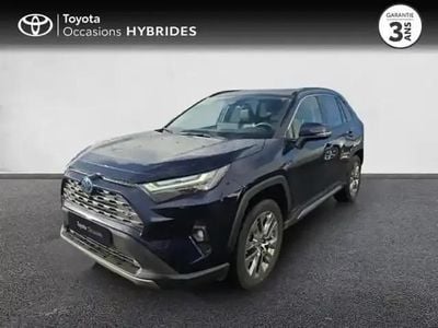 Bleu de prusse métallisé Occasion 2024 Toyota RAV4 Hybrid Lounge SUV | 40 980 € (Prix juste)