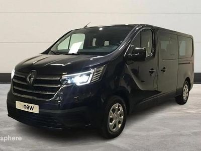 Noir Occasion 2023 Renault Trafic Intens Monospace | 31 999 € (Prix assez cher)