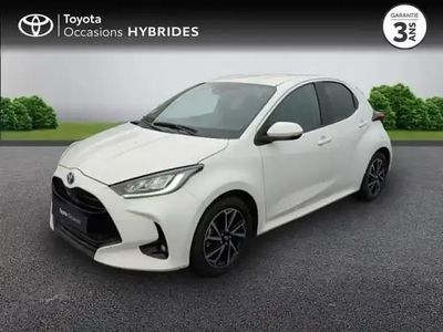 Blanc Occasion 2023 Toyota Yaris Hybrid Design Berline | 19 450 € (Prix juste)