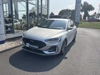 Gris Occasion 2024 Ford Focus ST-Line X Berline | 22 990 € (Prix assez cher)