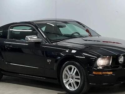 Noir Occasion 2005 Ford Mustang GT Cabriolet | 17 900 €