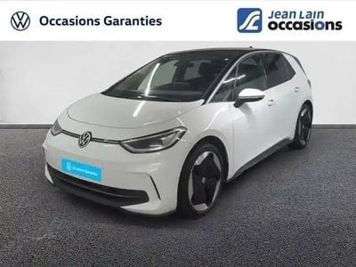 Blanc glacier / toit noir Occasion 2025 VW ID.3 Pro Citadine | 32 390 € (Bon prix)