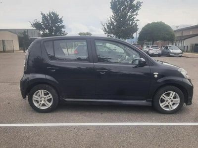 Noir Occasion 2005 Daihatsu Sirion Citadine | 3 800 €