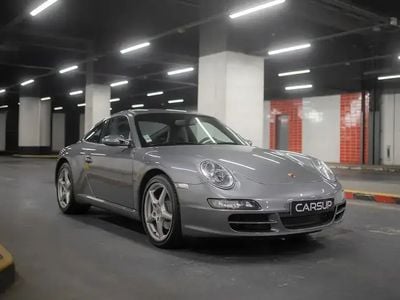 Porsche 911 Carrera