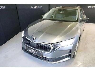 Gris Nouvelle 2025 Skoda Octavia Selection Break | 35 784 € (Prix assez cher)