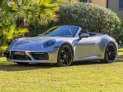 Porsche 911 Carrera GTS