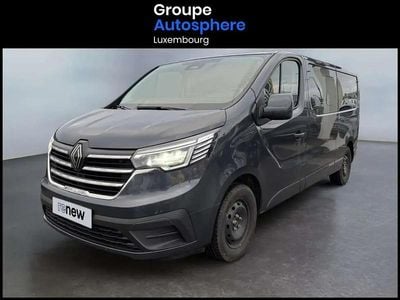 Gris Occasion 2025 Renault Trafic Intens Monospace | 35 990 € (Prix assez cher)