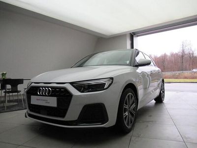 Occasion Audi A1 Sportback Design 95 ch (69 kW) 2025 Blanc glacier métallisé noir mythe métallisé Citadine