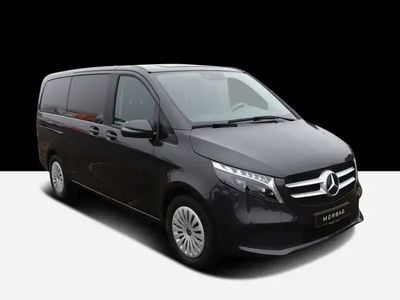 Mercedes V220