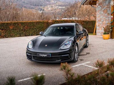 Porsche Panamera 4