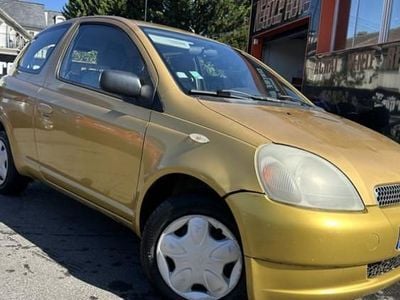 Occasion 2001 Toyota Yaris Citadine | 1 990 €