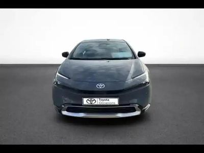 Occasion Toyota Prius Design 223 ch (164 kW) 2024 Gris météore métallisé Citadine