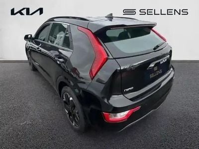 Noir Occasion 2023 Kia Niro Active SUV | 24 880 € (Bon prix)