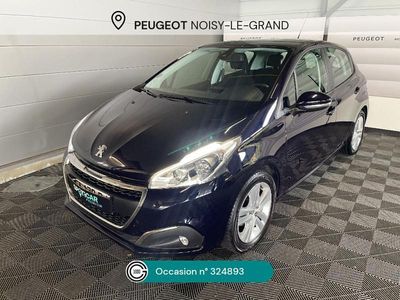 Occasion 2018 Peugeot 208 Signature Sky Citadine | 8 950 € (Prix juste)