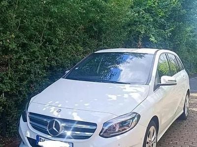 Mercedes B200