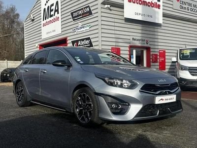 Gris Occasion 2022 Kia Ceed GT GT-Line Berline | 19 480 € (Prix juste)