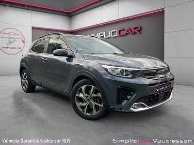 Gris Occasion 2022 Kia Stonic GT-Line SUV | 17 490 € (Prix juste)