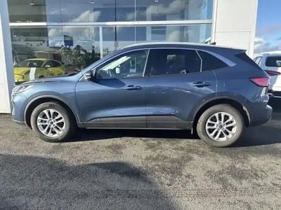 Bleu azur métallisée Occasion 2023 Ford Kuga Titanium SUV | 24 990 € (Bon prix)