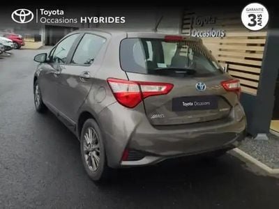 Gris dune Occasion 2018 Toyota Yaris Hybrid Berline | 13 990 € (Bon prix)