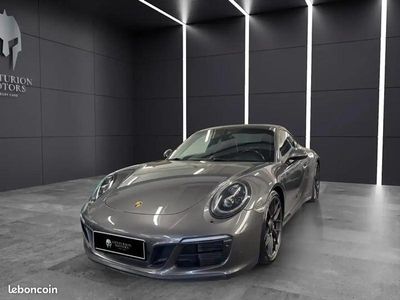Porsche 911 Carrera GTS