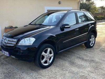 Noir Occasion 2007 Mercedes ML320 SUV | 22 900 €