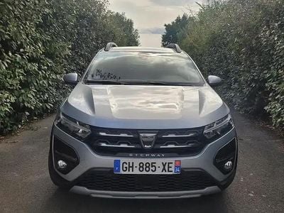 Gris Occasion 2022 Dacia Sandero Stepway Berline | 15 299 € (Prix juste)