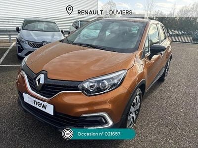 Orange Occasion 2017 Renault Captur Zen SUV | 12 290 € (Prix juste)