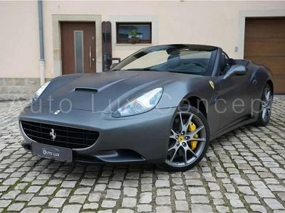 Gris Occasion 2011 Ferrari California Cabriolet | 125 890 € (Prix cher)