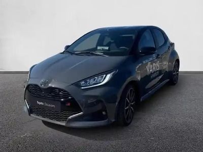 Gris météore/toit noir (m) Occasion 2025 Toyota Yaris Cross Sport SUV | 31 000 € (Prix cher)