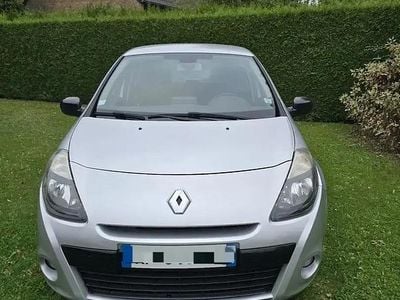 Occasion 2010 Renault Clio III Citadine | 4 990 € (Prix juste)