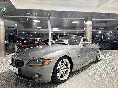 Gris Occasion 2004 BMW Z4 Sport Line Cabriolet | 13 900 €