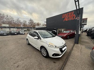 Occasion 2017 Peugeot 208 Style Citadine | 7 990 € (Prix juste)